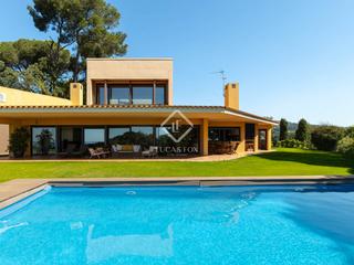Xalet a Rocaferrera. Casa con vistas al mar en venta en una zona tranquila en sant an