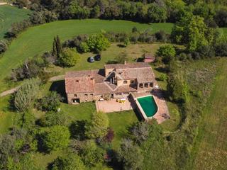 Masia a Vilademuls. Encantadora finca rústica con 11 hectáreas de entorno natural, v
