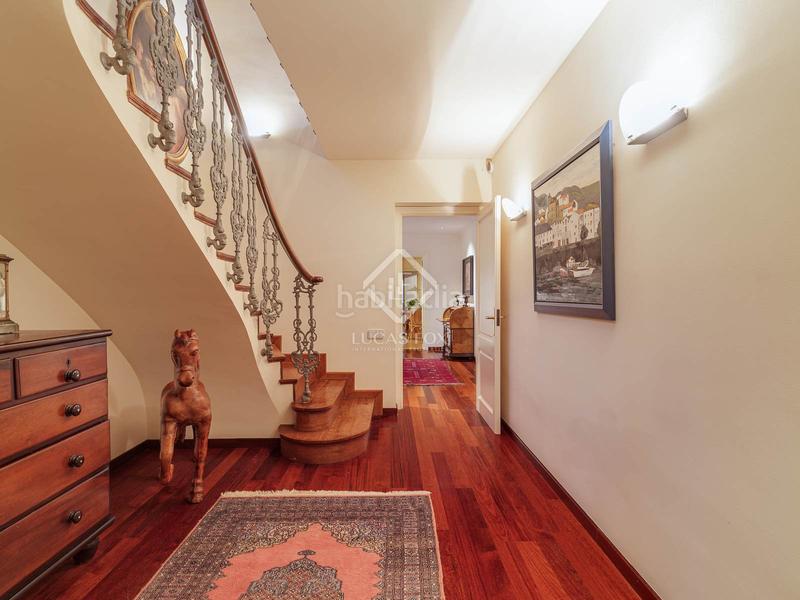 Foto 17b5f7af-18ae-4765-bced-ec883b8996ae. Chalet casa en excelentes condiciones de 5 dormitorios en venta en Premià de Dalt