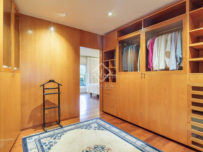 Foto 3d028b70-7d29-4386-8370-7799e3612bb8. Chalet casa en excelentes condiciones de 5 dormitorios en venta en Premià de Dalt