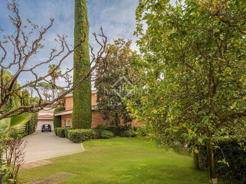 Foto 6865aa51-735d-4315-a50c-65f35ba4270d. Chalet casa en excelentes condiciones de 5 dormitorios en venta en Premià de Dalt