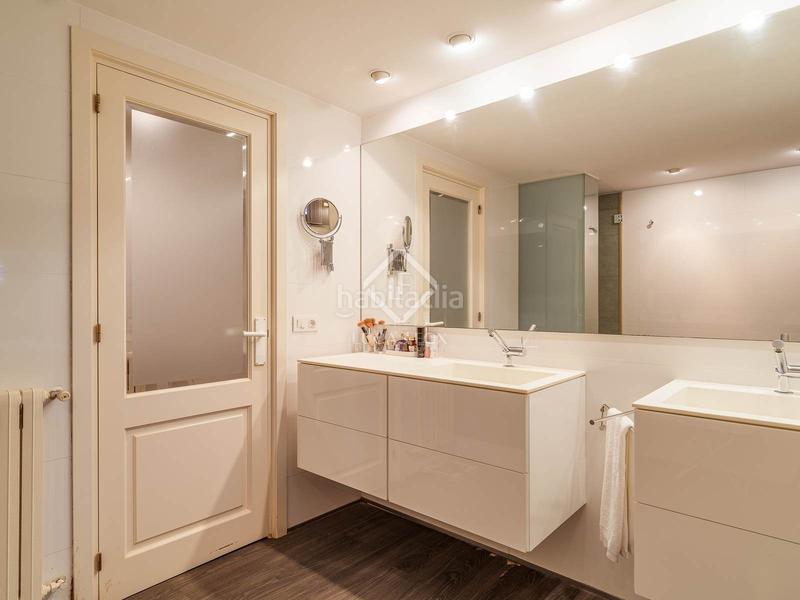 Foto e6f2cea0-15c0-41c0-9e5d-1aeadf73f734. Chalet casa en excelentes condiciones de 5 dormitorios en venta en Premià de Dalt