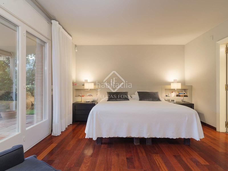 Foto edf1854a-9706-4464-b33d-aaa0cabb6006. Chalet casa en excelentes condiciones de 5 dormitorios en venta en Premià de Dalt