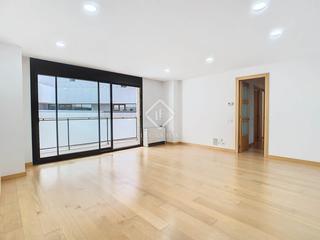 Miete Etagenwohnung in Escaldes-Engordany. Piso en excelentes condiciones de 3 dormitorios en alquiler en e