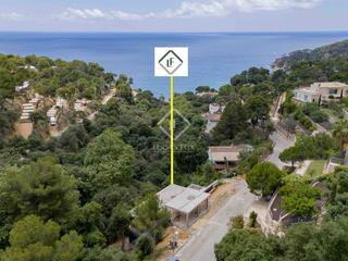 Finca rústica a Santa Maria de Llorell. Oportunidad de completar una casa de 3 dormitorios en tossa de m