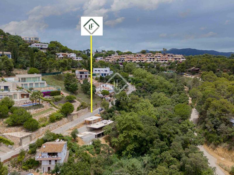Foto 4b2fd863-2719-4a7c-a9e9-d7de6f0afdf9. Finca rústica oportunidad de completar una casa de 3 dormitorios estructura de obra nueva a la venta en Tossa de Mar