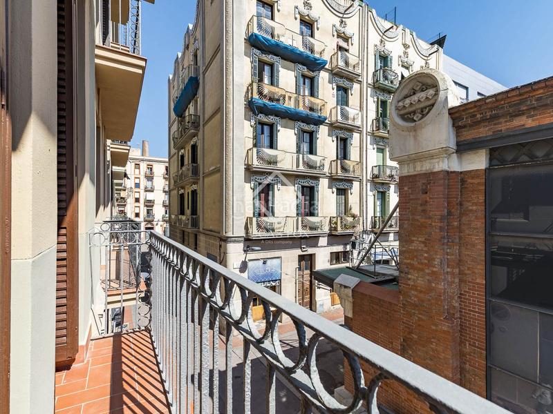 Foto 18c320e0-52c9-4b14-9218-fd5122e1b429. Piso  en excelentes condiciones de 3 dormitorios en venta en Poblenou, en Barcelona