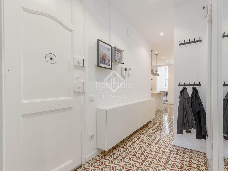Foto 238ed2b7-f977-456e-b894-bd077e307a66. Piso  en excelentes condiciones de 3 dormitorios en venta en Poblenou, en Barcelona