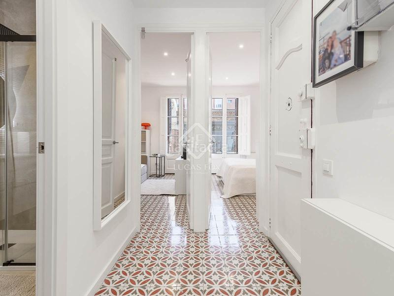 Foto 3b7e7e15-7a22-44b4-b2f9-90a88f0076bc. Piso  en excelentes condiciones de 3 dormitorios en venta en Poblenou, en Barcelona