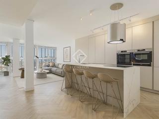 Appartement à Sant Gervasi - Galvany. Propiedad reformada en planta 14 situada en gala placídia