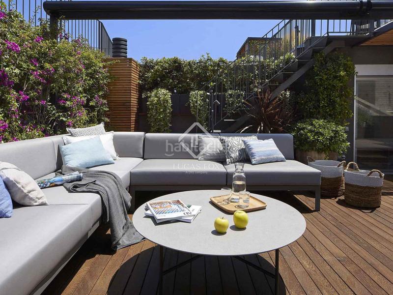 Foto e56c7f0d-84ab-448b-8725-ff5676350273. Ático  en excelentes condiciones de 2 dormitorios con 194m terraza en venta en gótico en Barcelona
