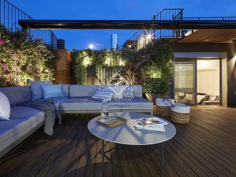 Foto e5b63601-1c99-480b-88e9-d8de0eafb9b7. Ático  en excelentes condiciones de 2 dormitorios con 194m terraza en venta en gótico en Barcelona