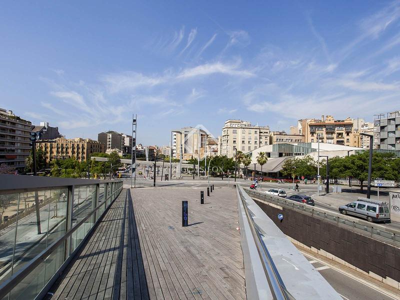 Foto 1e5e9799-d9da-4fc3-8a39-9b6c697c21db. Piso en venta piso en excelentes condiciones con tres dormitorios en leixample derecho en Barcelona