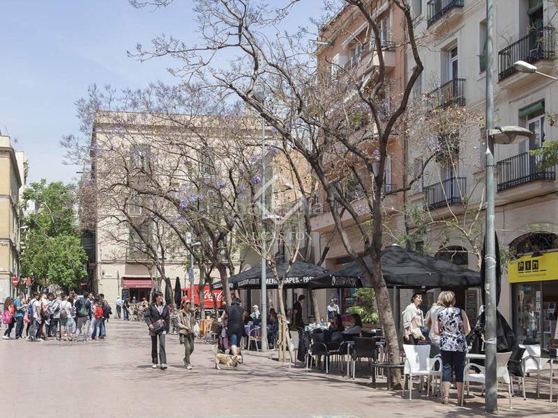 Foto 2f8da0a0-1113-452f-841e-16d432e02994. Piso en venta piso en excelentes condiciones con tres dormitorios en leixample derecho en Barcelona