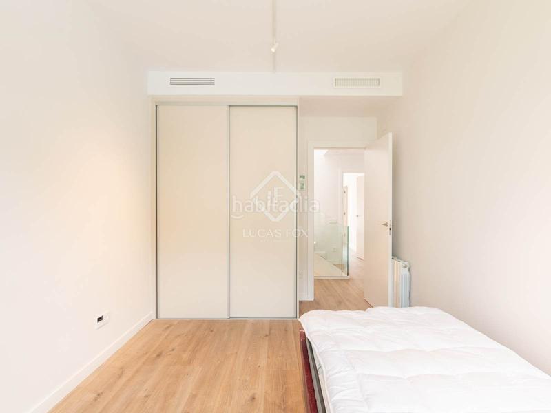 Foto 4b5dc4be-624b-470d-a938-6c790006254c. Alquiler chalet luminosa casa adosada de 4 dormitorios en alquiler mar, a solo un minuto a pie del mar en Gavà