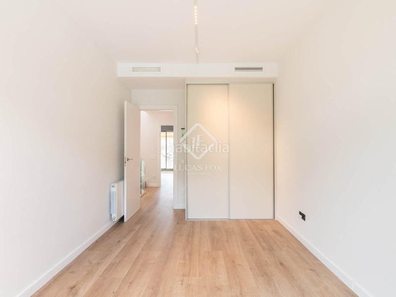 Foto d016d5b2-7782-4b2b-afbb-509edfb50c58. Alquiler chalet luminosa casa adosada de 4 dormitorios en alquiler mar, a solo un minuto a pie del mar en Gavà
