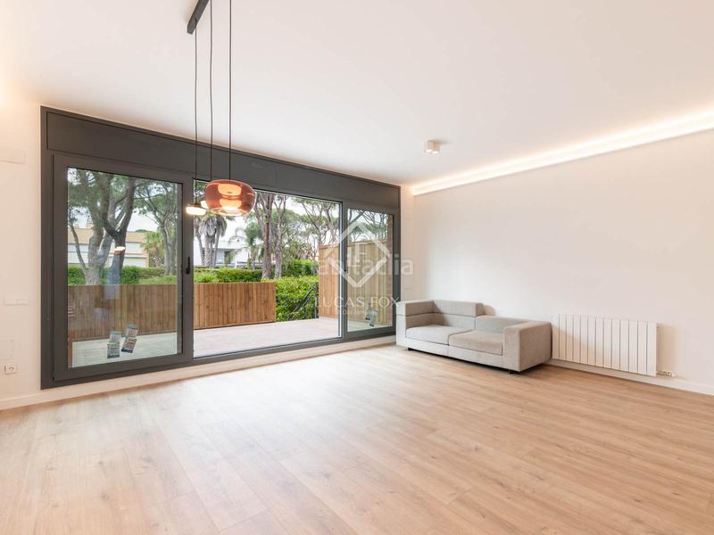 Foto a3daf043-2476-4be0-ab12-0183e6443565. Rent chalet with heating parking pool in Gava Mar Gavà
