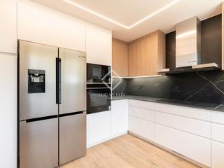 Location Chalet à Gava Mar. Luminosa casa adosada de 4 dormitorios en alquiler en gavà mar,