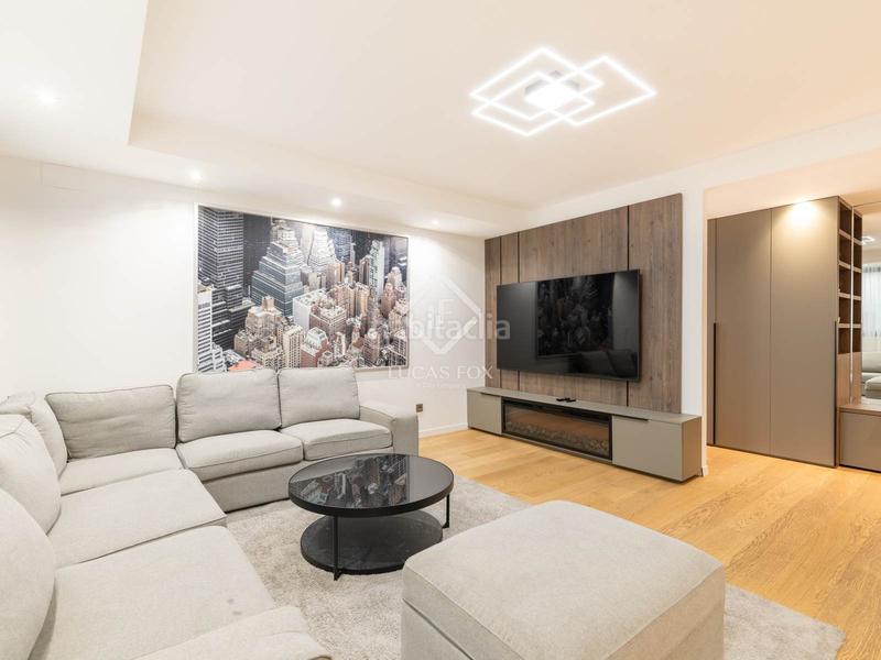 Foto 030f4a8f-6555-41b8-97ee-5372df842181. Piso moderno piso dúplex con terraza, plaza de aparcamiento y trastero incluidos en venta en Castelldefels
