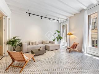 Pis a Centre. En venta encantador piso reformado en el corazón del born, junto