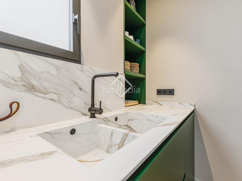 Foto 835b1566-8f04-43ce-a6df-009ab8beeb1b. Ático en venta exclusivo ático reformado con terrazas privadas en el corazón del eixample en Barcelona