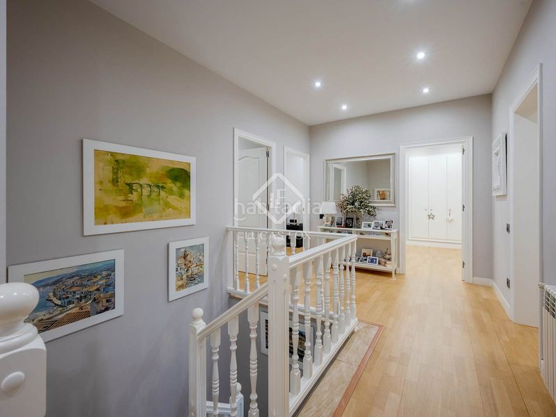 Foto 235347e2-8d05-4261-a95b-ba772f779b8f. Xalet amb calefacció aparcament piscina a Teià