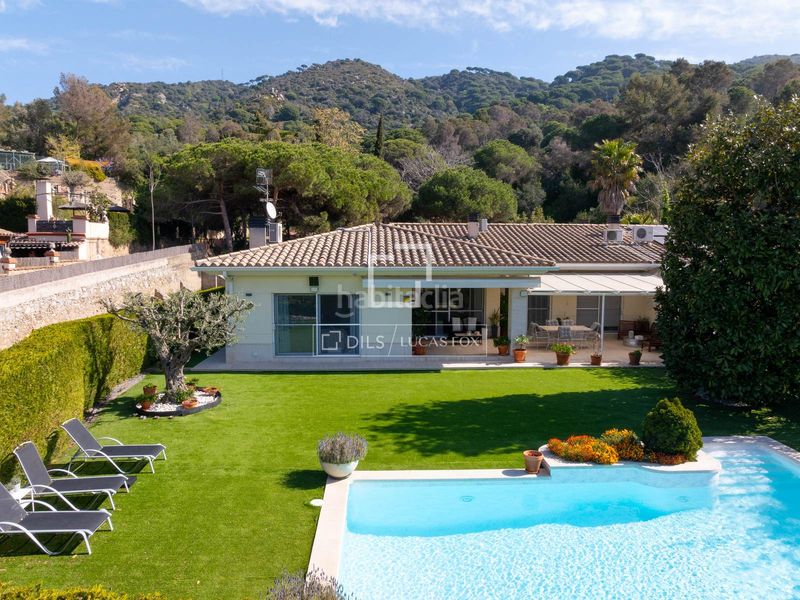 Foto 7959d195-4bef-429a-952c-766059c9e193. Xalet amb calefacció aparcament piscina a Teià