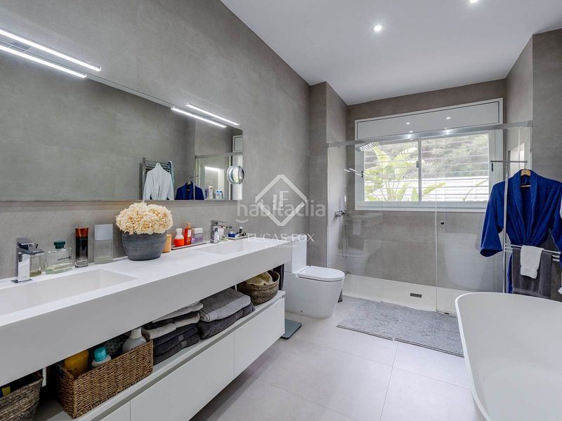 Foto ad79b7bd-ea7a-42d2-9c7d-8e4e11cbdd4c. Xalet amb calefacció aparcament piscina a Teià