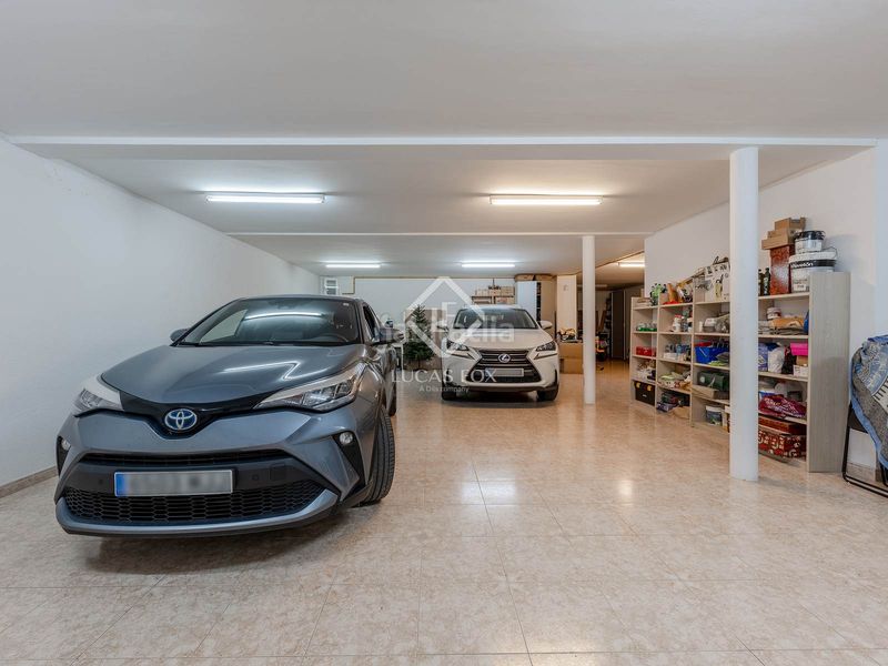 Foto bb5673f5-bac5-4f66-930c-b33646cad9ea. Xalet amb calefacció aparcament piscina a Teià