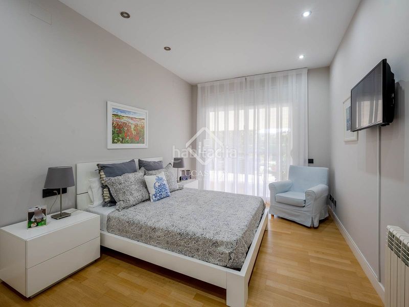 Foto e235595b-d922-4e25-b591-84692516f619. Xalet amb calefacció aparcament piscina a Teià