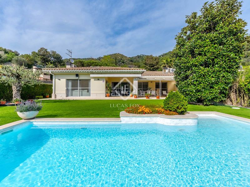 Foto ef9ca2ab-5607-40b7-b98e-8032c692dbf7. Xalet amb calefacció aparcament piscina a Teià