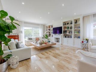 Chalet in Teià. Casa en excelentes condiciones de 4 dormitorios en venta en teià