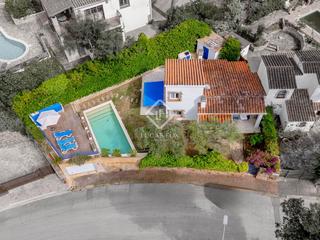 Chalet à Tamariu. Encantadora casa de 3 habitaciones con licencia turística, jardí