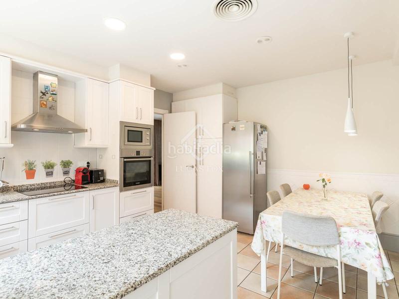 Foto 0f2af441-9907-41f1-a5a0-1c77a9bdcb49. Chalet casa en venta cerca de la playa en una zona tranquila mar, barcelona en Gavà