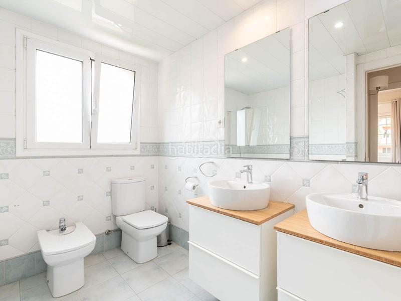 Foto 138b4ccb-9ef3-434e-bd28-fb274b358b05. Chalet casa en venta cerca de la playa en una zona tranquila mar, barcelona en Gavà