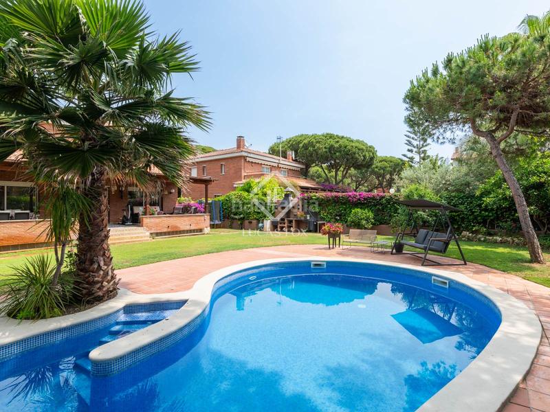 Foto 2d4df892-2d91-4a99-90c4-367d2ce5fe8b. Chalet casa en venta cerca de la playa en una zona tranquila mar, barcelona en Gavà