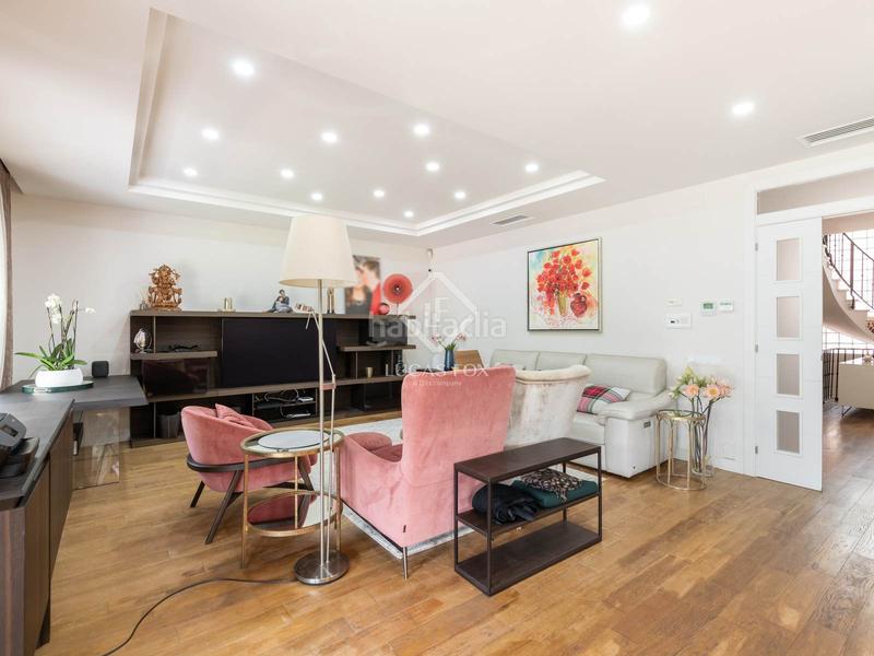Foto 398df91b-57fd-449b-b894-db75a337097b. Chalet casa en venta cerca de la playa en una zona tranquila mar, barcelona en Gavà