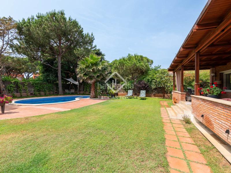 Foto cefd35c4-bd9c-40c9-9692-f331f5e3fba1. Chalet casa en venta cerca de la playa en una zona tranquila mar, barcelona en Gavà