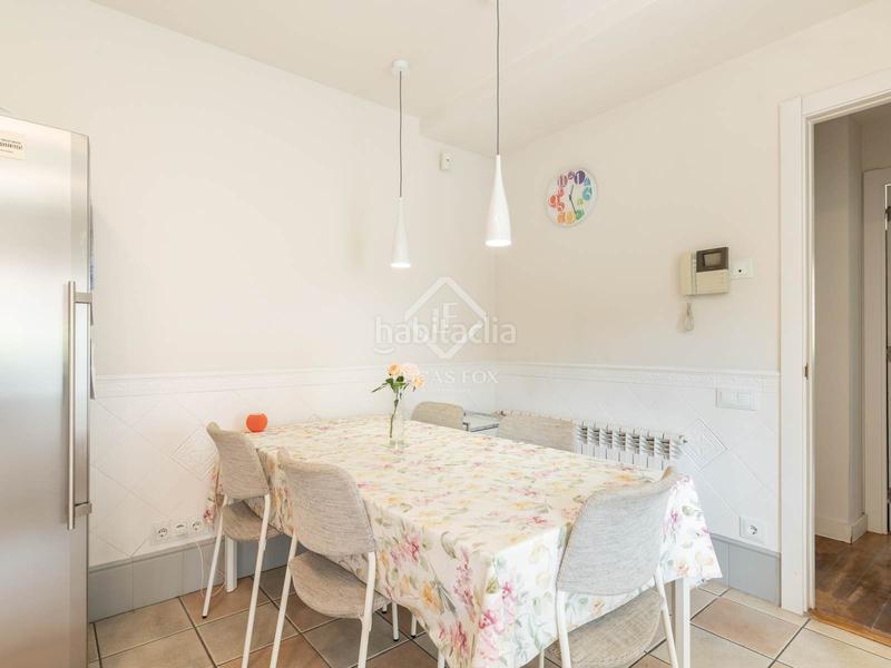 Foto dbc7373d-d229-4153-82e9-73b56867f155. Chalet casa en venta cerca de la playa en una zona tranquila mar, barcelona en Gavà