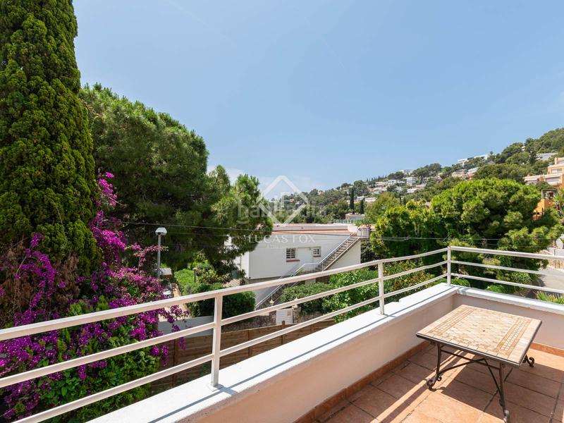 Foto 1ca97e7d-da7c-43af-991c-31e25a381509. Chalet casa en excelentes condiciones de 3 dormitorios en venta en ratpenat en Sitges