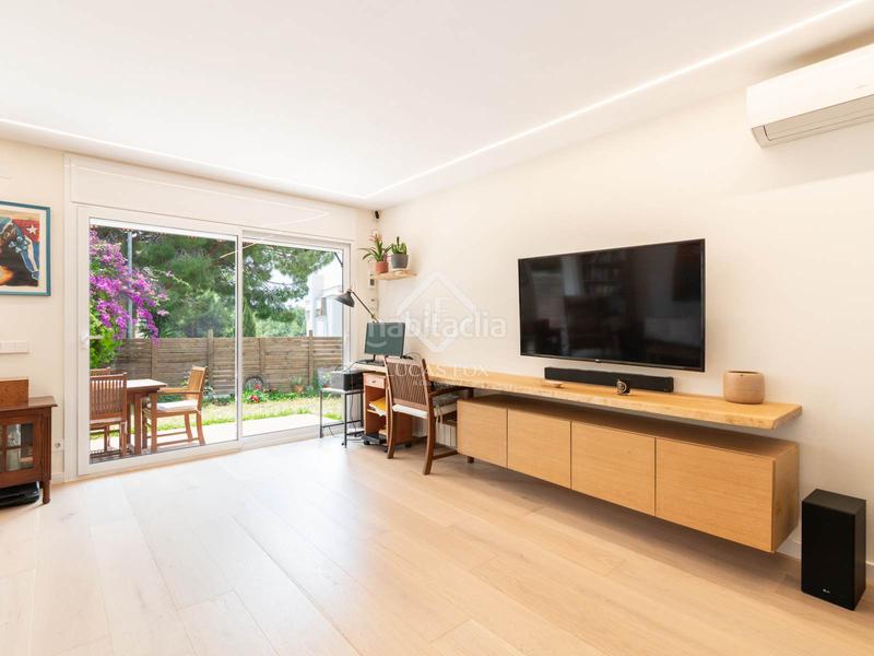 Foto 26e5f77a-4d62-419a-8e89-fc4ec6169be1. Chalet casa en excelentes condiciones de 3 dormitorios en venta en ratpenat en Sitges