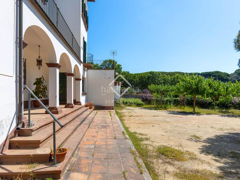 Foto 4524afba-f389-474e-b442-2130816df671. Masía casa rural de 10 dormitorios con 27,090m de jardín en venta , barcelona en Alella