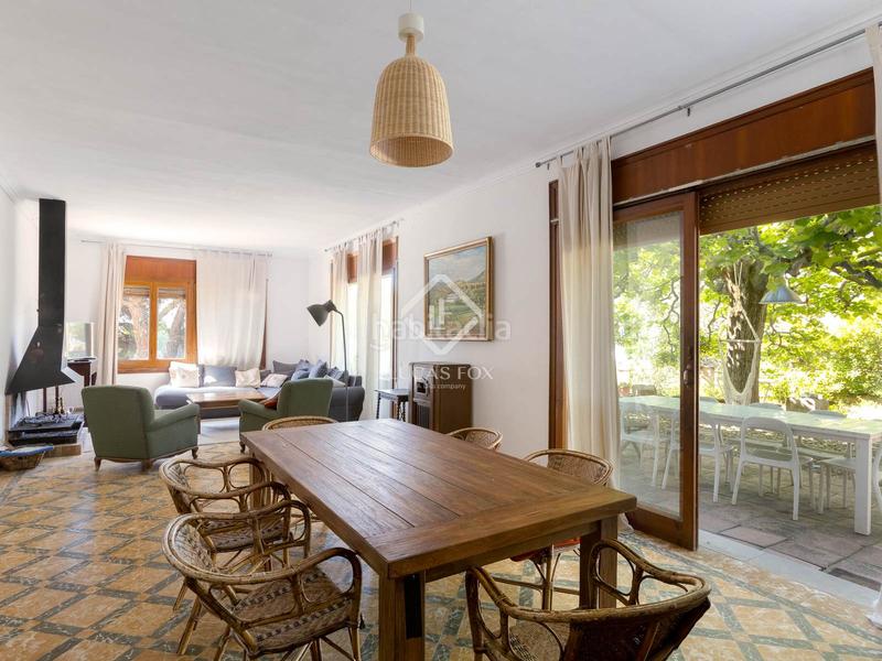 Foto ba7ba7d8-5cd1-4dc1-88e5-d5688b3181f8. Masía casa rural de 10 dormitorios con 27,090m de jardín en venta , barcelona en Alella