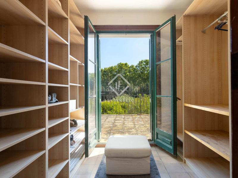 Foto e54a44c1-a48a-4983-8846-a3d0af1eb559. Masía casa rural de 10 dormitorios con 27,090m de jardín en venta , barcelona en Alella
