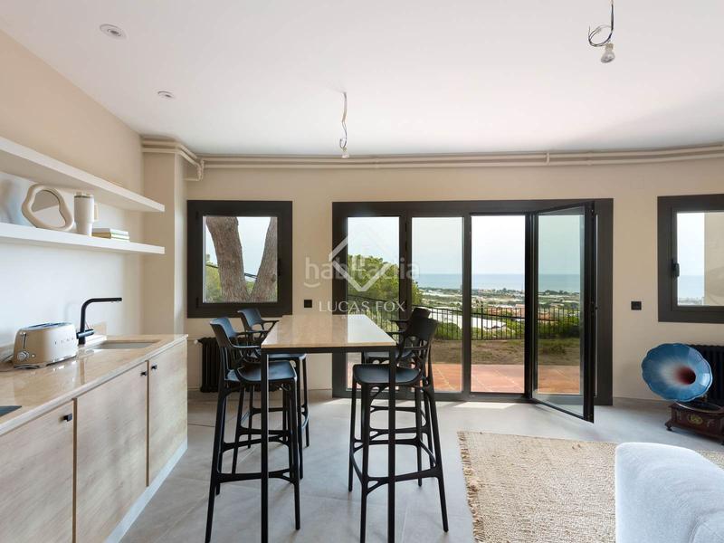 Foto 48215a21-f039-4469-9524-36c712fae1ea. Xalet amb calefacció aparcament piscina a Cabrils