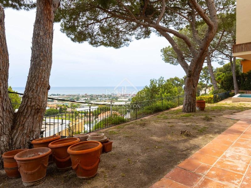 Foto 601982f6-27a1-45f2-a683-cf127b9a4a95. Xalet amb calefacció aparcament piscina a Cabrils