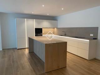 Miete Etagenwohnung in Escaldes-Engordany. Piso a estrenar de 3 dormitorios con 24 m de terraza en alquiler