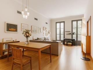 Appartement à Dreta de l´Eixample. En venta excepcional propiedad de cuatro dormitorios en el codic