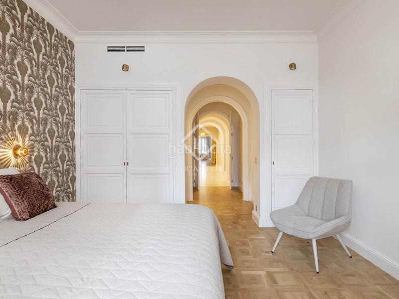 Foto 1af81ddf-c13d-4e1a-a6f4-8183aaf8a687. Piso  en venta completamente renovado con 3 dormitorios en suite y vistas despejadas en sant gervasigalvany. en Barcelona