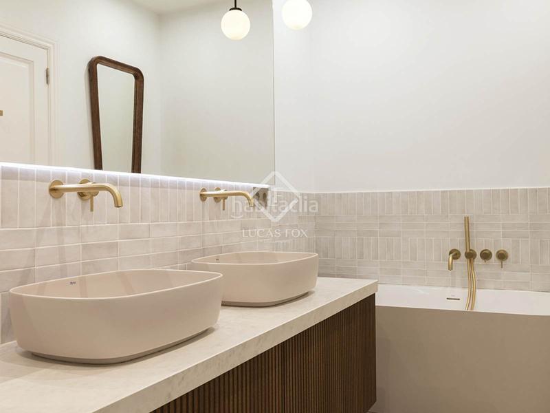 Foto 81dac85a-cc99-4684-80af-da62abaa34a0. Piso  en venta completamente renovado con 3 dormitorios en suite y vistas despejadas en sant gervasigalvany. en Barcelona